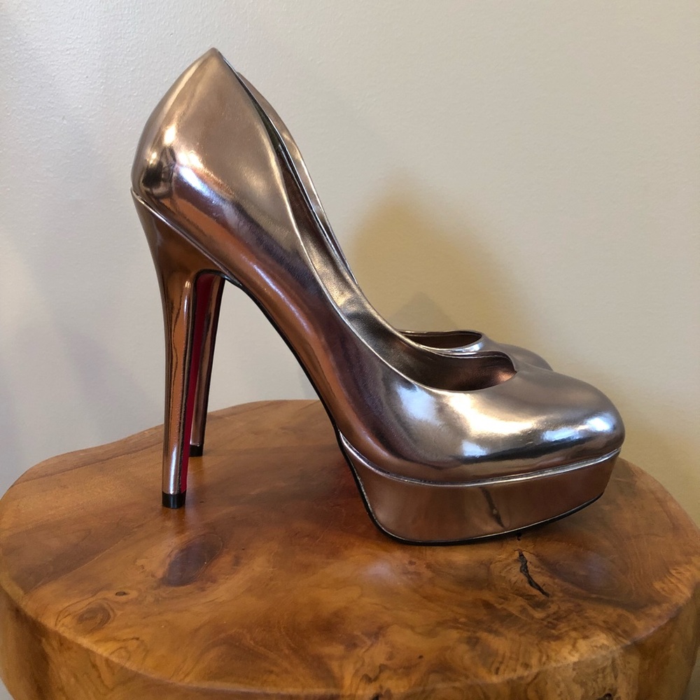 Signature Sole by Shoe Dazzle - Size 7.5